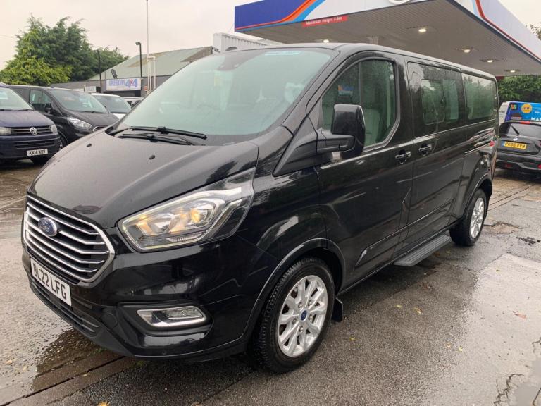 2022 Ford Tourneo Custom 2.0 320 EcoBlue Titanium Minibus Double Cab 5dr Diesel Manual L2 Euro 6 ...