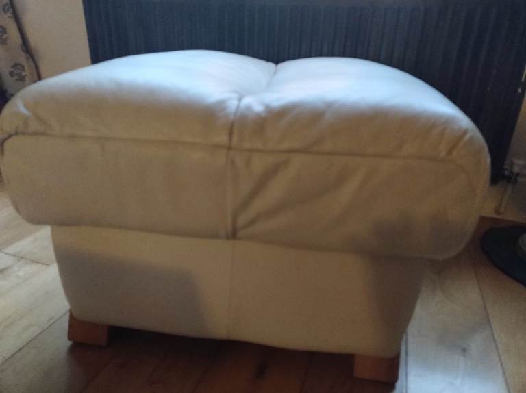 Free footstool