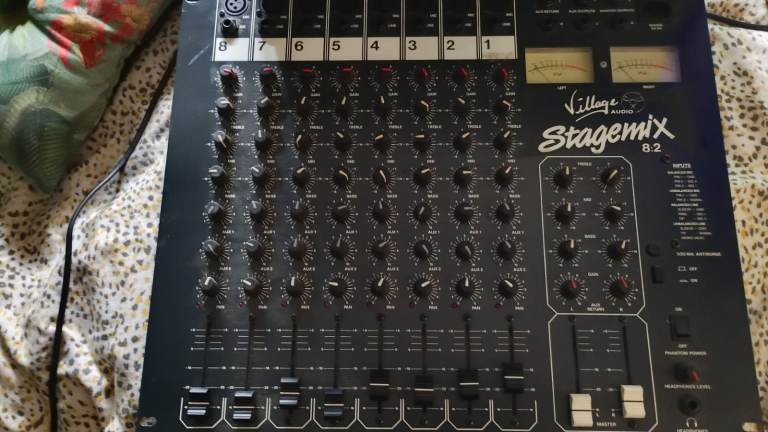 YAMAHA MIXING BOARD AND Yamaha RX-V793 Audio Video Receiver 