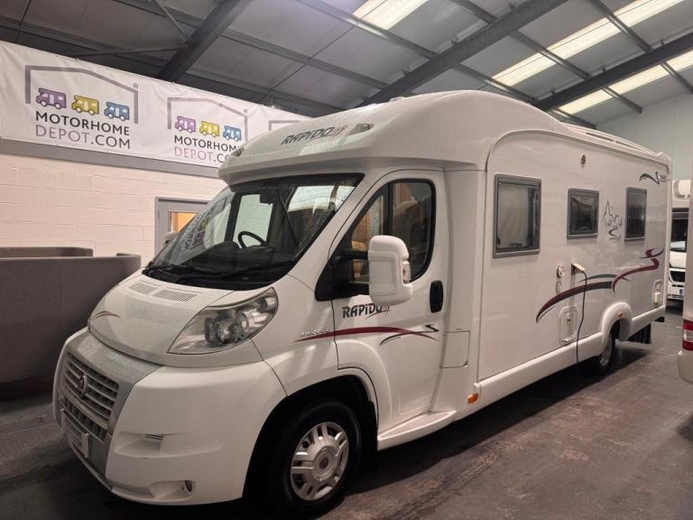 Rapido 7099F - Rear fixed bed 