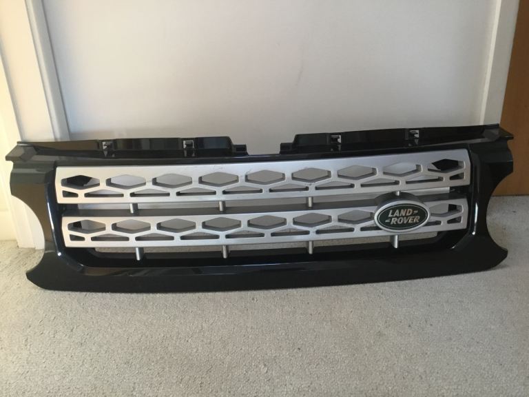 LAND ROVER DISCOVERY FRONT GRILL