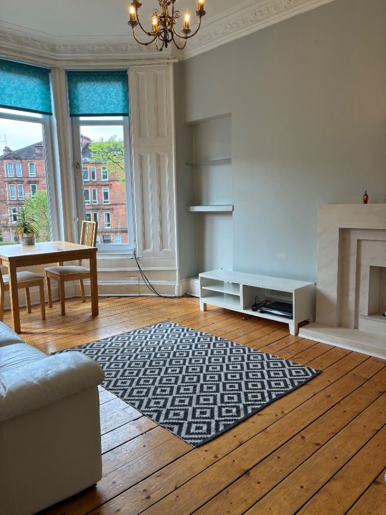 2 bedroom flat - Shawlands