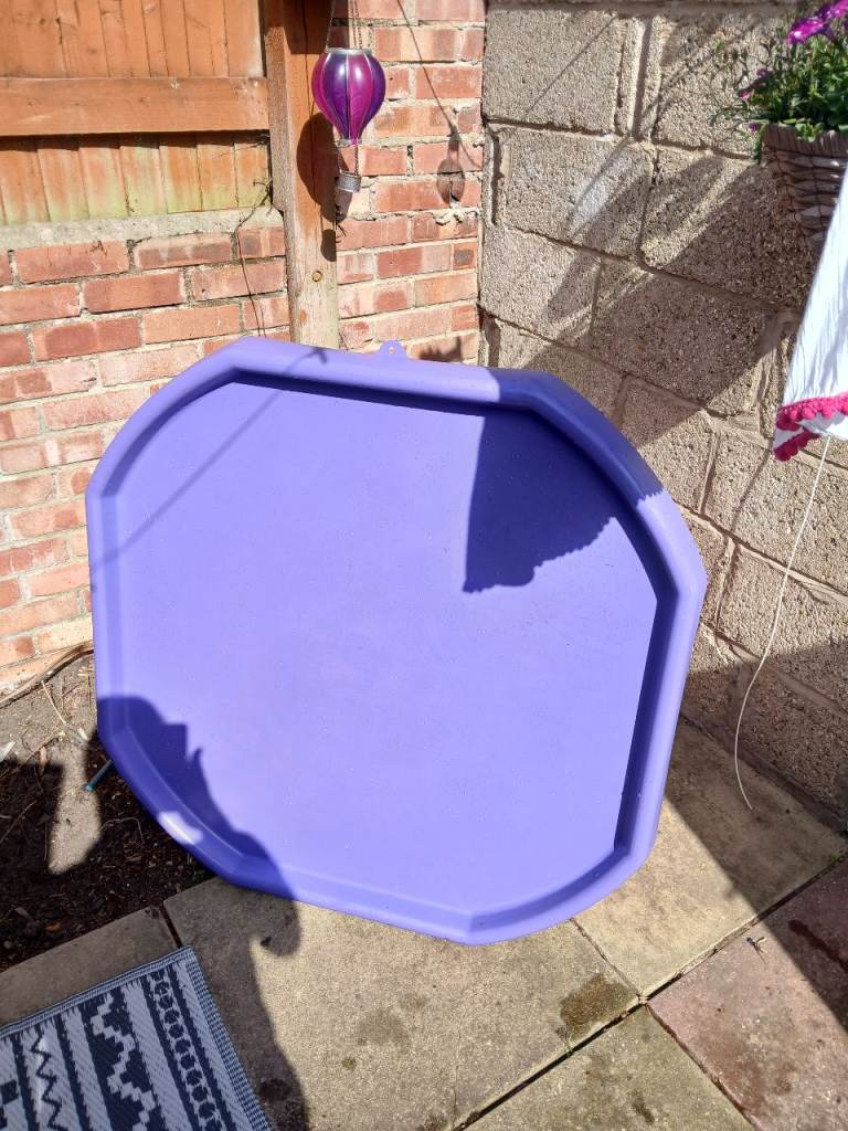 Tuff tray