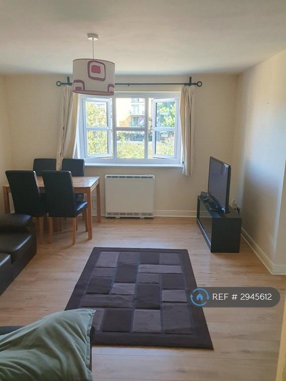 2 bedroom flat in Compass House, London, SE8 (2 bed) (#2945612)