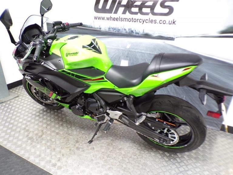 2023 KAWASAKI NINJA 650 WITH LOW MILEAGE