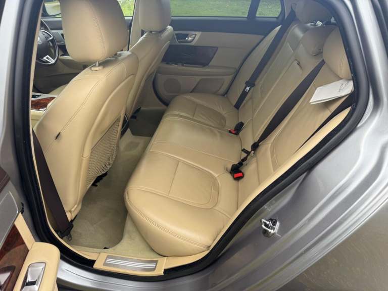 JAGUAR XF 2.2 d Premium Luxury 2013