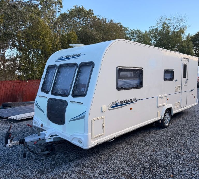 Bailey Pegasus 2012 4birth caravan 