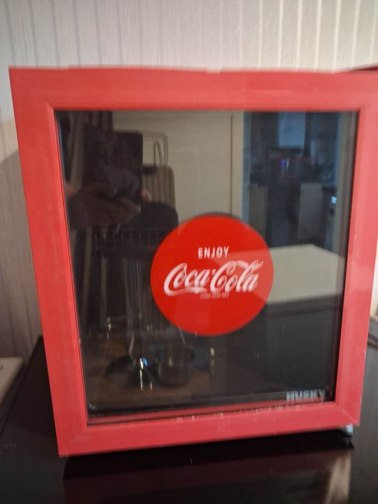 Husky Coca-Cola Mini Fridge - Red, Good Condition