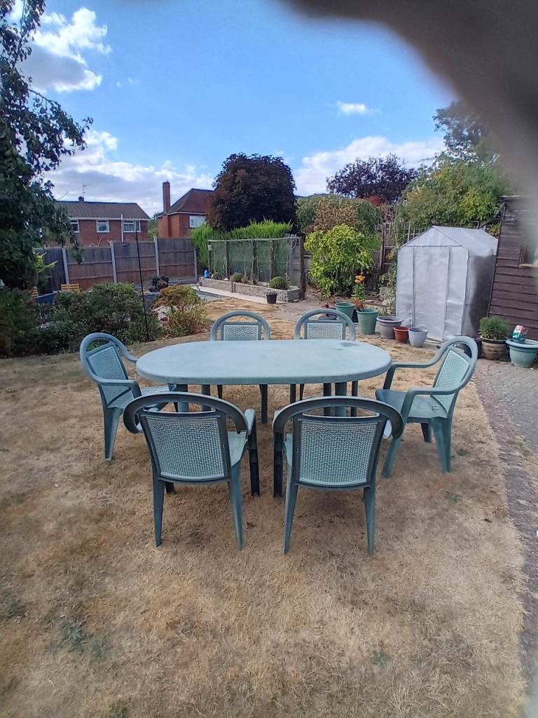 Green Plastic Garden Table and 6 Chairs Set – Good Condition