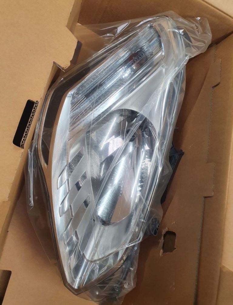 Brand New Citroen Berlingo Headlight OS Driver Side 9806306280 Peugeot partner 