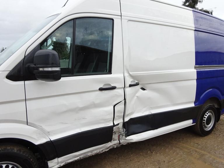 2024 74 REG VOLKSWAGEN CRAFTER CR35 COMMERCE TDI DIESEL VAN DAMAGED SALVAGE