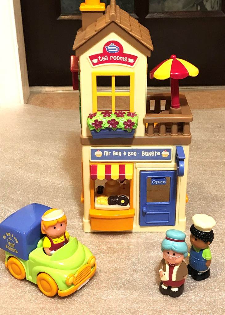 EARLY LEARNING CENTRE: HAPPY LAND : 6 SETS, VARIOUS