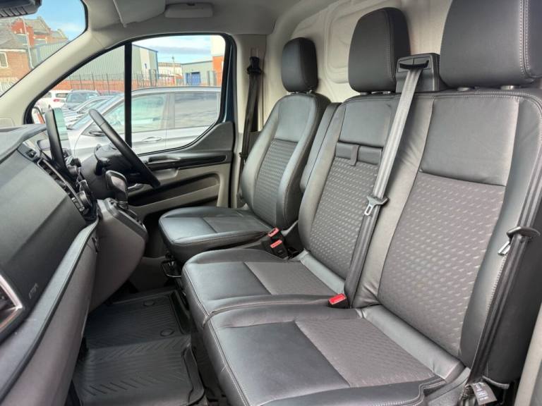 2019 Ford Transit Custom 2.0 TDCi 170ps Low Roof Sport Van Auto PANEL VAN DIESEL Automatic