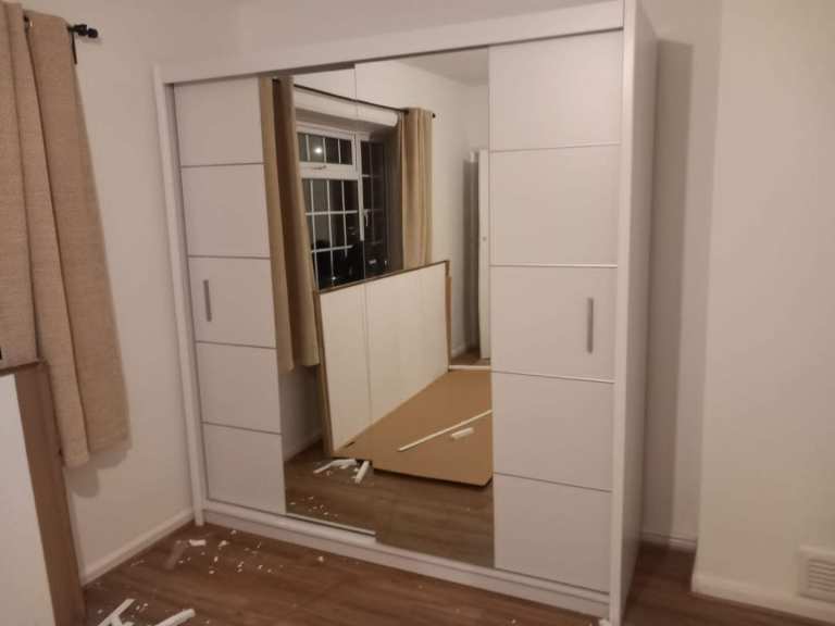 Modern Sliding Door Wardrobe – Great Storage