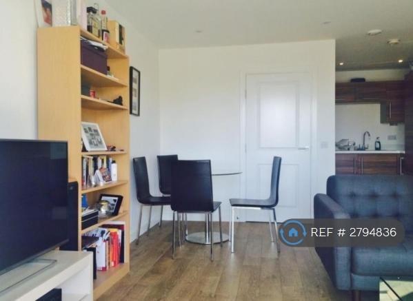 1 bedroom flat in Bootmakers Court, London, E1 (1 bed) (#2794836)