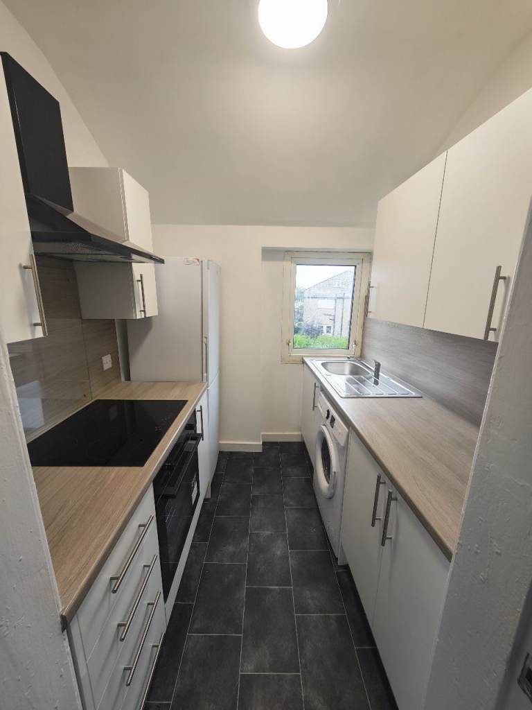 3 Bed Maisonette, Croftfoot Road, G44