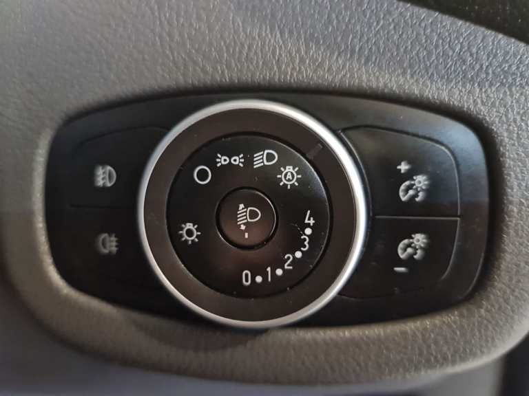 2021 Ford Transit Connect 1.5 200 ECOBLUE LIMITED L1 120 BHP SWB Panel Van Diesel Manual