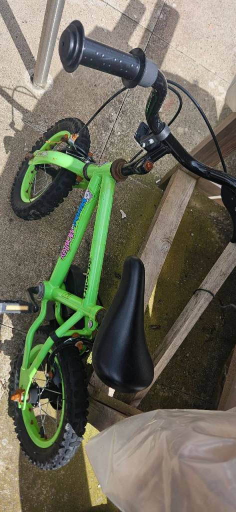 Marvin the monkey apollo kids bike 