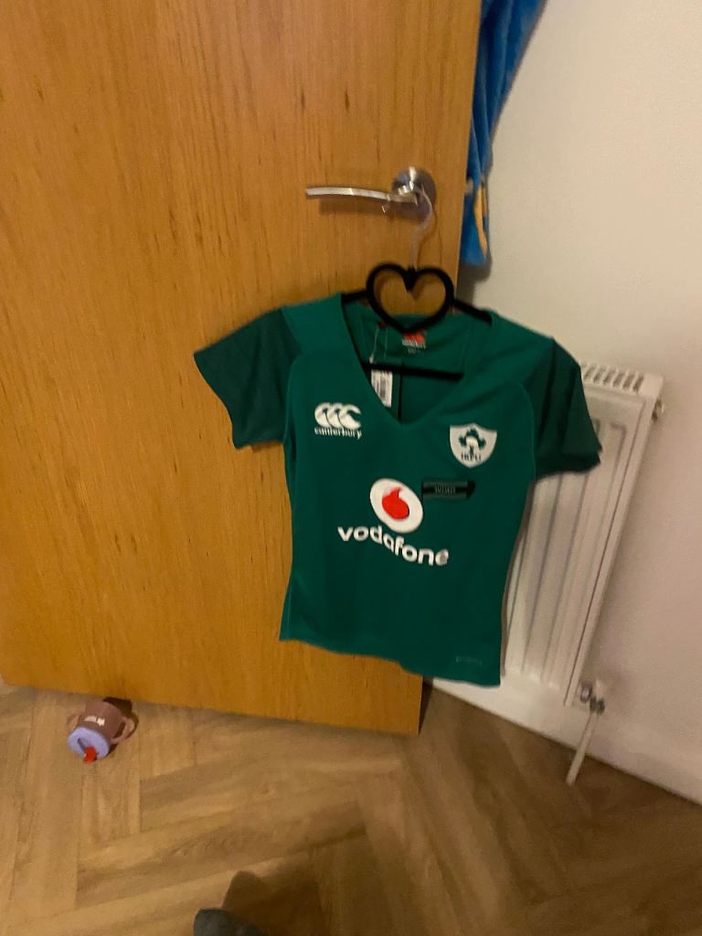 Ladies Ireland rugby top