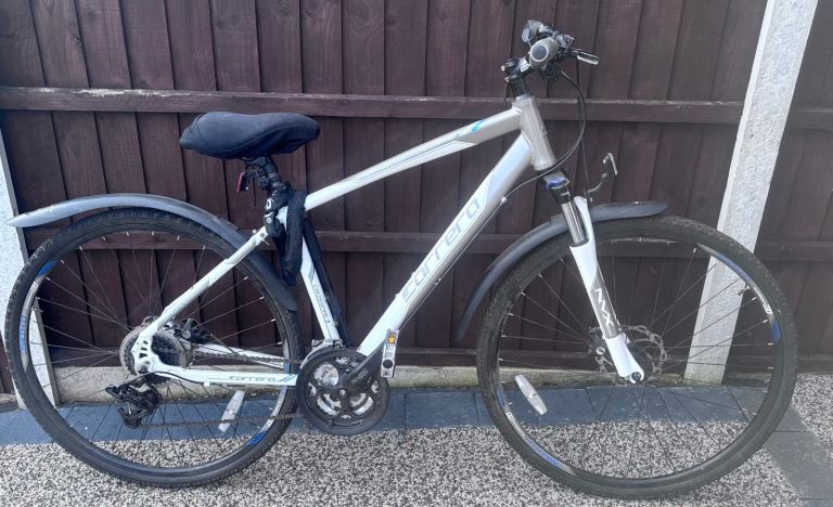 Carrera Crossfire 3 Hybrid Bike