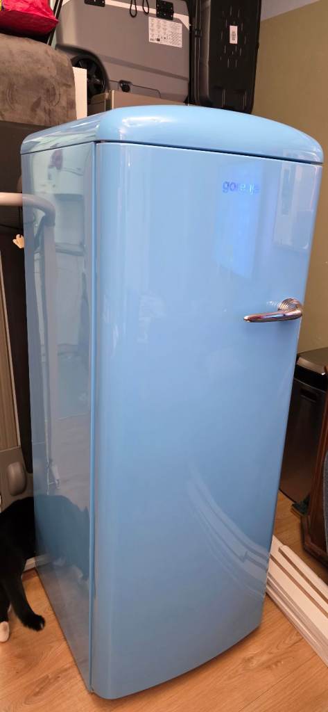 Like new 150 cm tall Gorenje Retro style Blue. Delivery