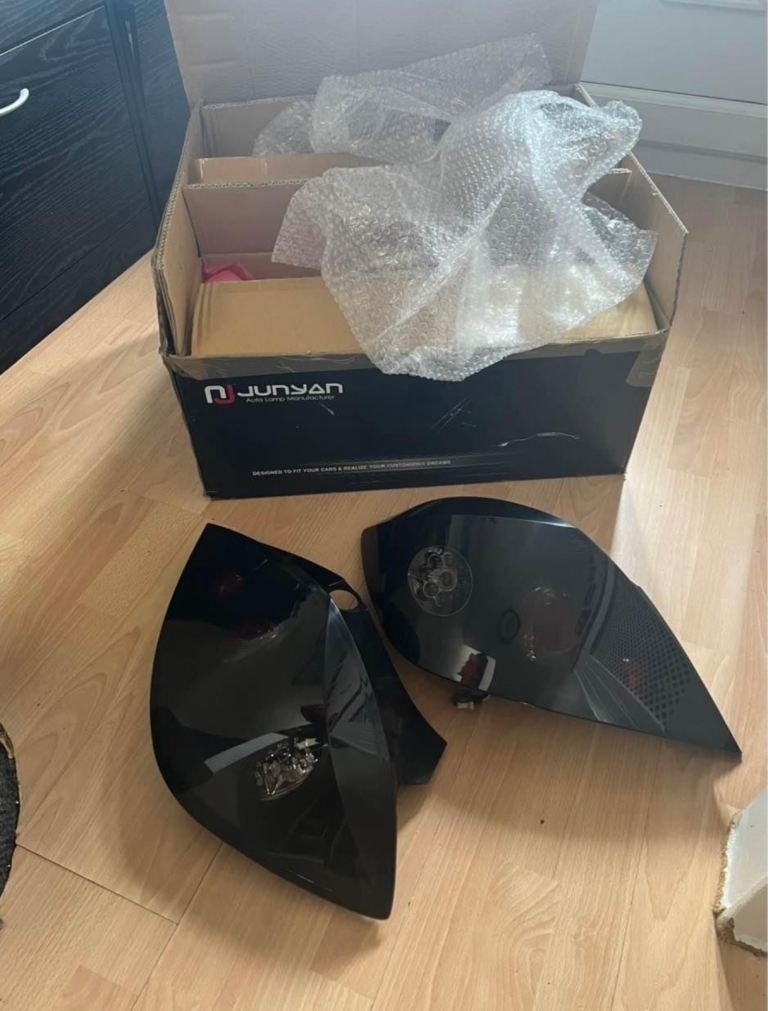 image for Vauxhall Astra hear lights