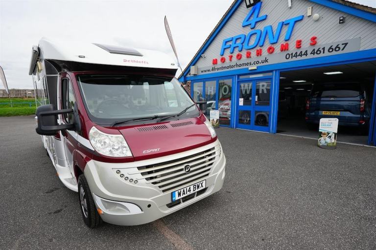 Dethleffs Esprit COMFORT T7150 FIAT 4 BERTH 4 TRAVEL SEAT MOTORHOME