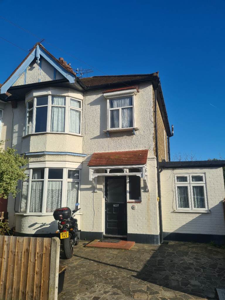 4 Bedroom Family Home