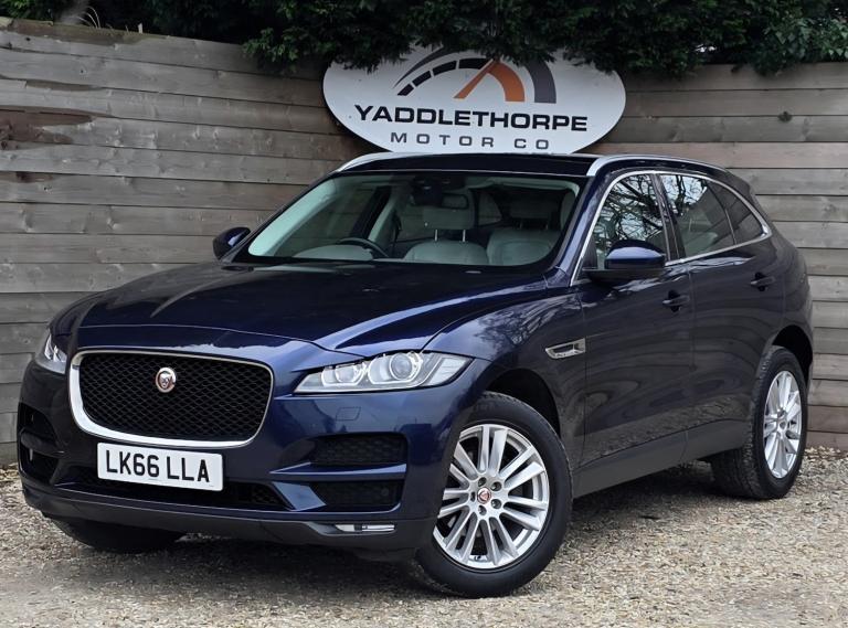JAGUAR F-PACE 2.0 D180 Portfolio 2016