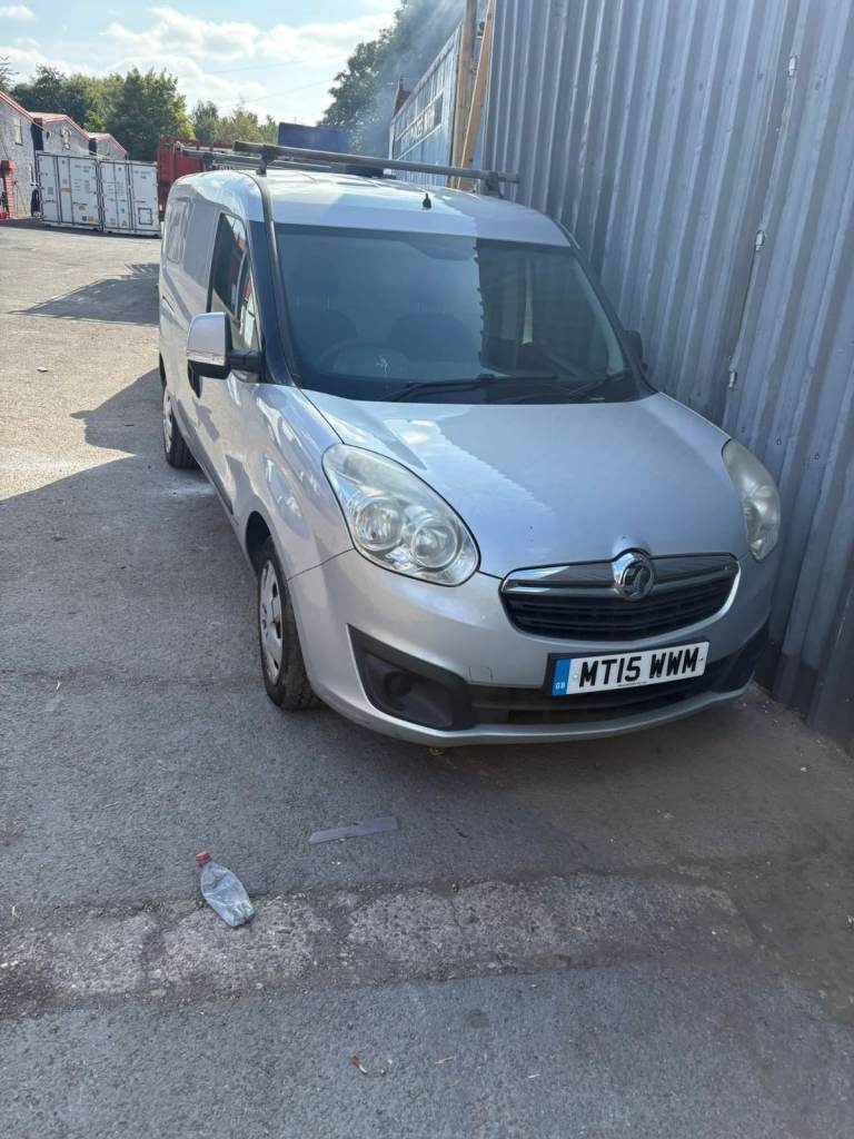 Vauxhall combo breaking 