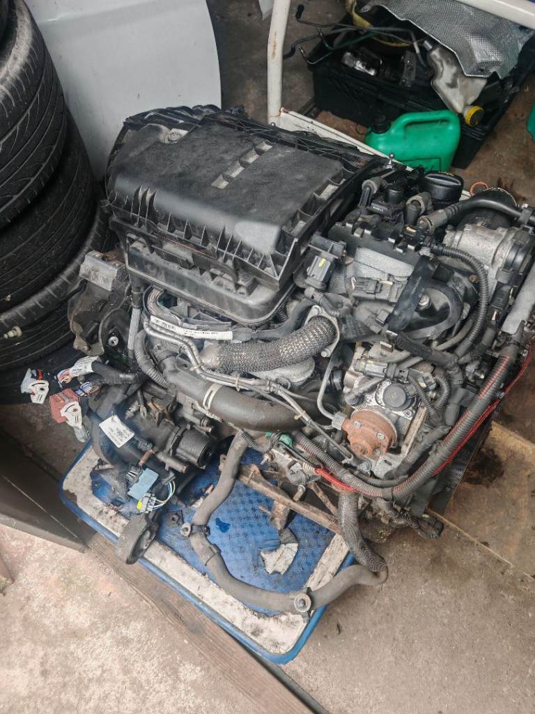 Citroen ds3 ds4 c4 c3 berlingo 1.6 hdi engine wirh gearbox just over 100k