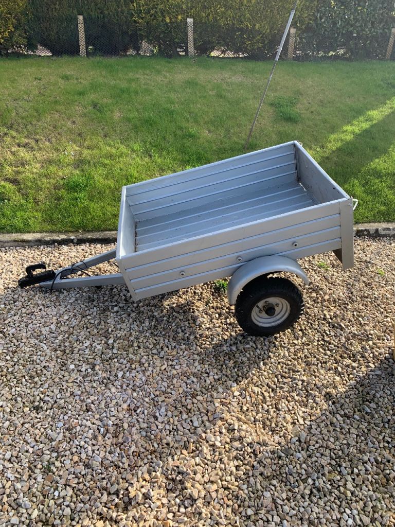 Car trailer