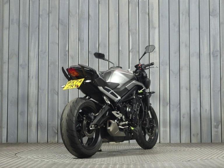 2024 74 TRIUMPH STREET TRIPLE 765 R