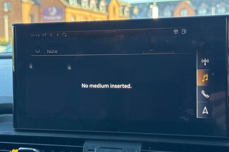 2022 Audi Q5 Edition 1 40 TDI quattro 204 PS S tronic SUV DIESEL Automatic