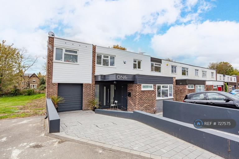 4 bedroom house in Canterbury Close, Kent, BR3 (4 bed) (#727575)
