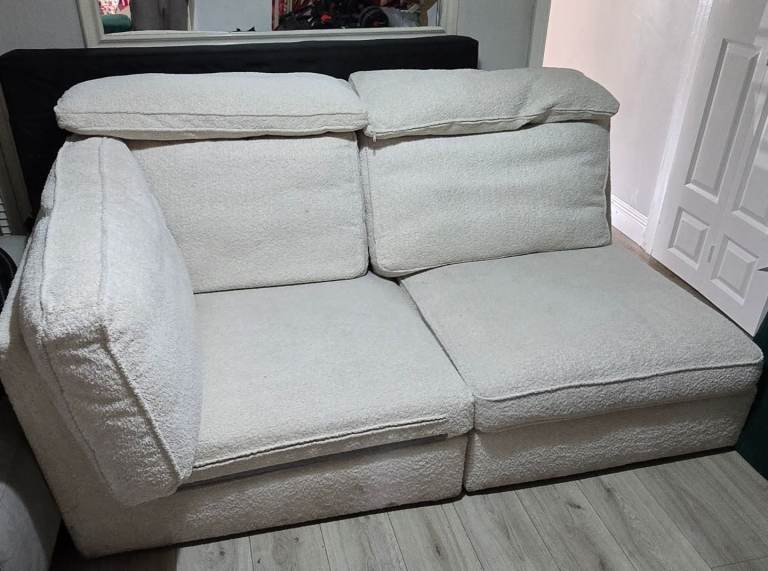 DOUBLE SOFA IN GOOD CONDITION 