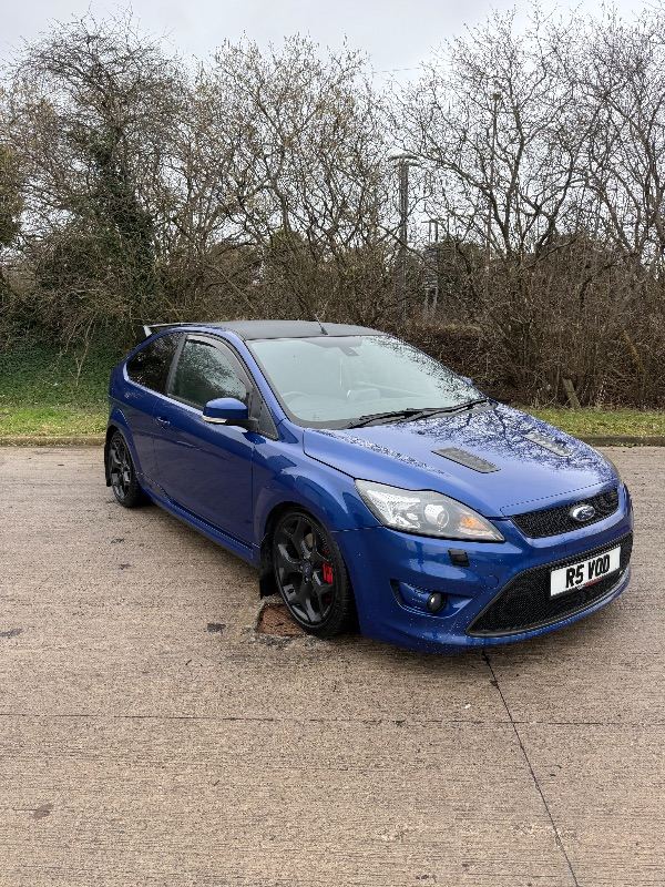 Ford, FOCUS, Hatchback, 2011, Manual, 2522 (cc), 3 doors