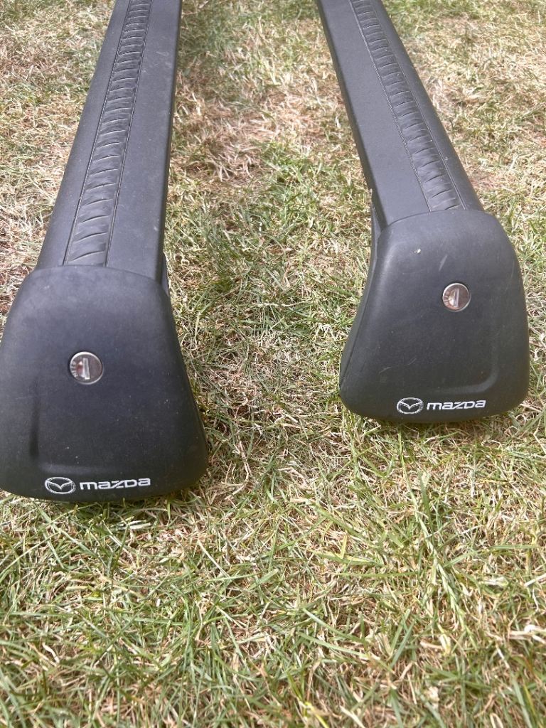 Mazda 3 - Roof Bars