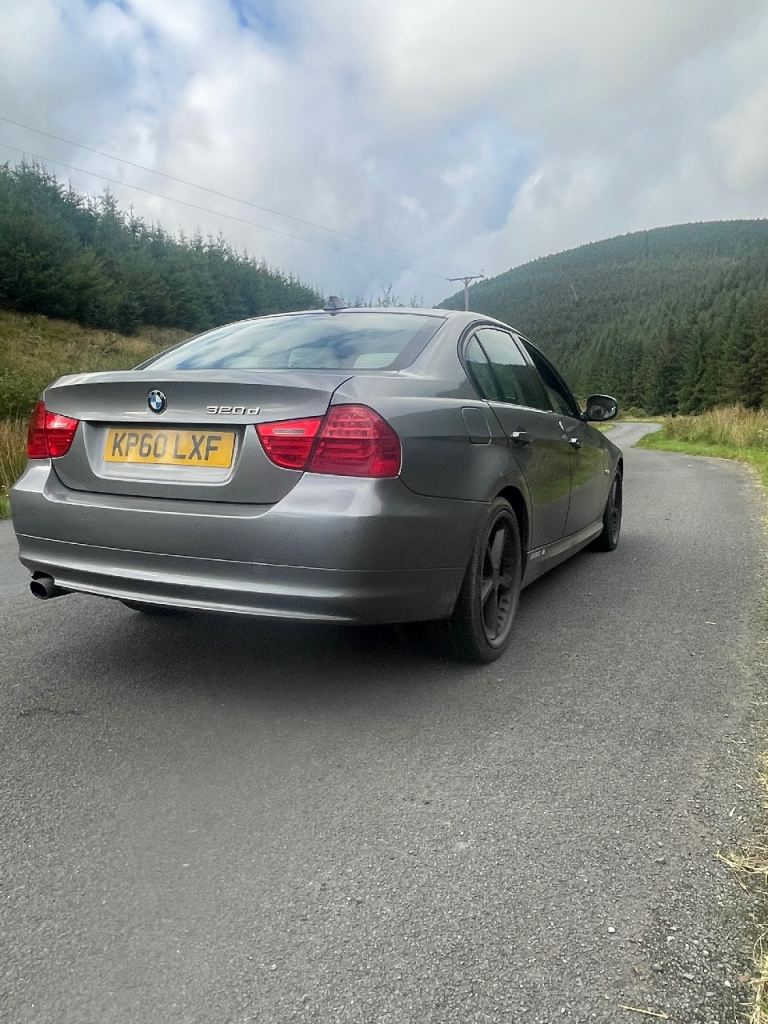 BMW, 3 SERIES, Saloon, 2010, Manual, 1995 (cc), 4 doors