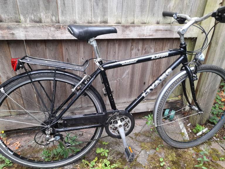 Quality LiYang AX350 medium size Shimano 21 speed hybrid town country bike new gears, dynamo lights