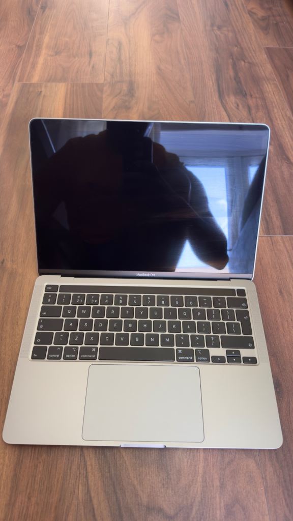 MacBook Pro 13 - 2020 - As good as new