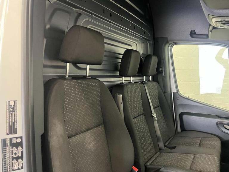 2023 Mercedes-Benz Sprinter 3.5t H2 Premium Van PANEL VAN DIESEL Manual