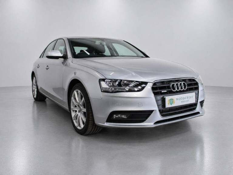AUDI A4 2.0 TDI SE Technik quattro Euro 5 (s/s) 4dr 2015