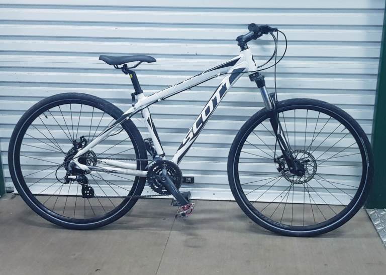 Scott aspect 940 mountain bike.