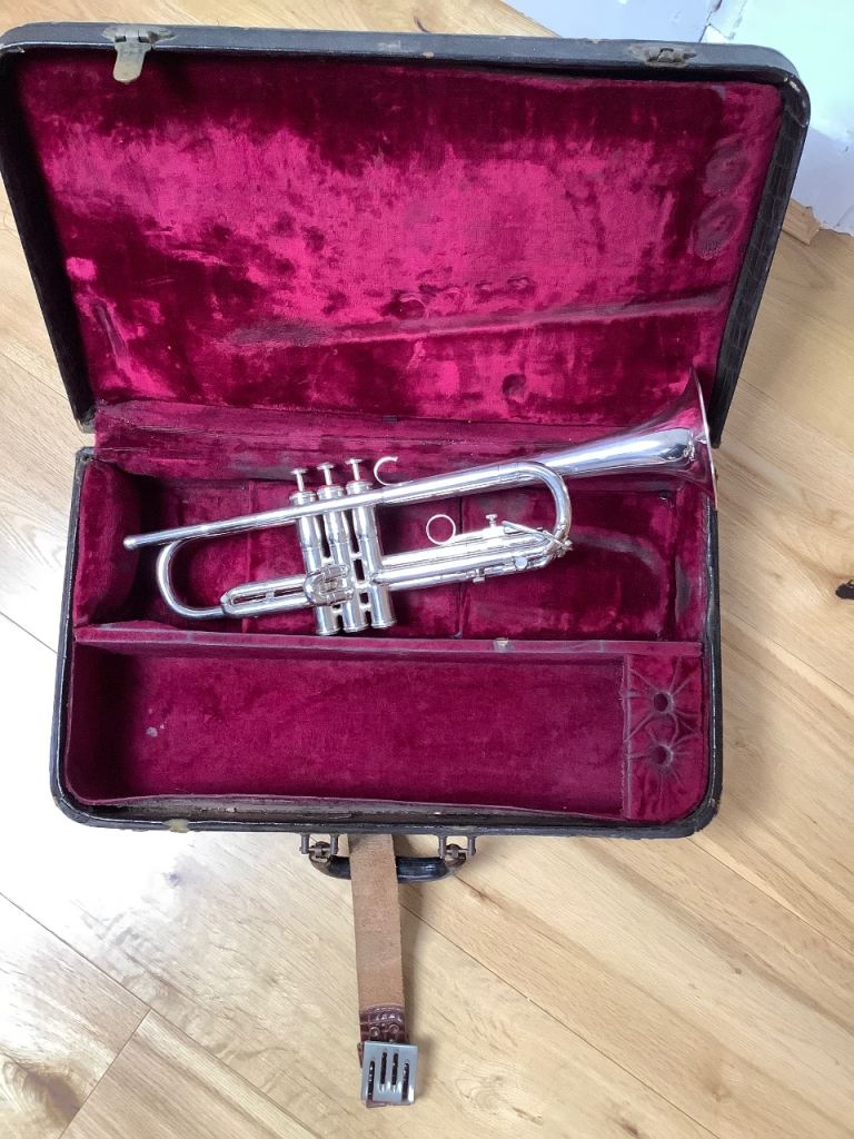 Olds 1938 Standard Trumpet in Silver Plate & CaseOlds