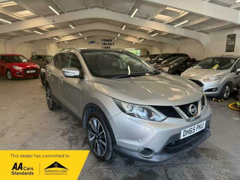 2016 Nissan Qashqai 1.2 DIG-T Tekna 2WD Euro 6 (s/s) 5dr HATCHBACK Petrol Manual