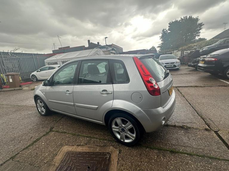2007 Ford Fiesta 1.4 Zetec 5dr [Climate] HATCHBACK PETROL Manual