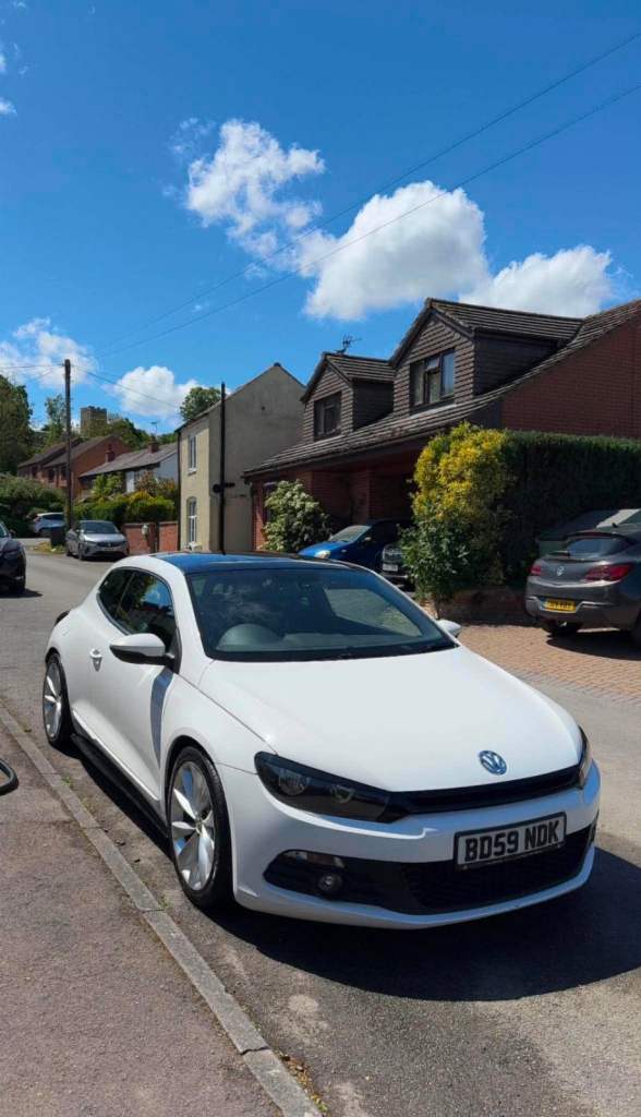 VW Scirocco GT 2.0 TDI CR170 Manual with Pan Roof