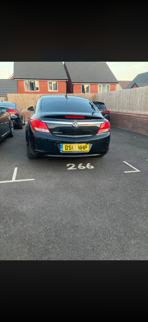 Vauxhall, INSIGNIA, Hatchback, 2011, Manual, 1796 (cc), 5 doors