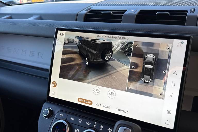 2025 Land Rover Defender 110 3.0 D250 MHEV X-Dynamic SE Auto 4WD Euro 6 (s/s) 5dr SUV Automatic